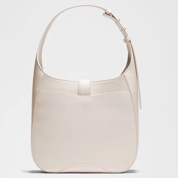 NWT Lululemon Leather Alternative Shoulder Bag
Cashew - Picture 3 of 11